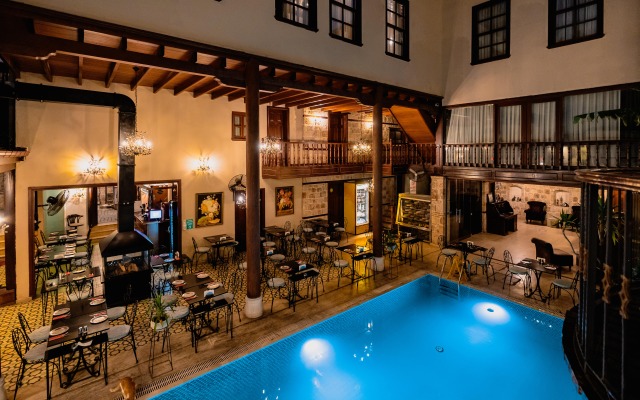 Mediterra Art Hotel