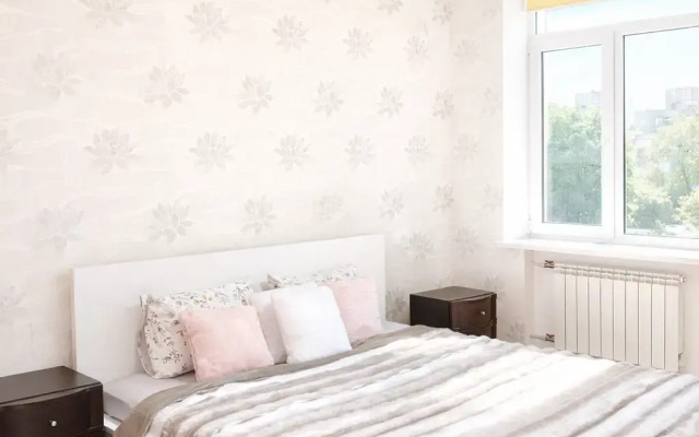 Апартаменты Уютные трехкомнатные в самом сердце города