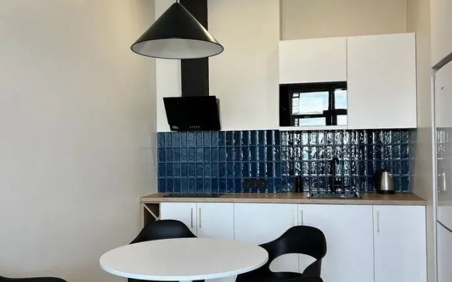 Апартаменты на Набережной 75к4(502.4)