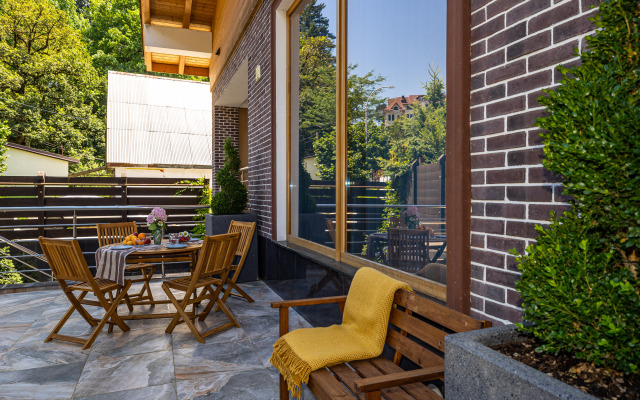 Polyansky Vibe, business class cottage