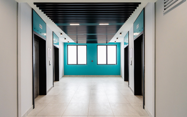 U Metro Avtovo Apartments