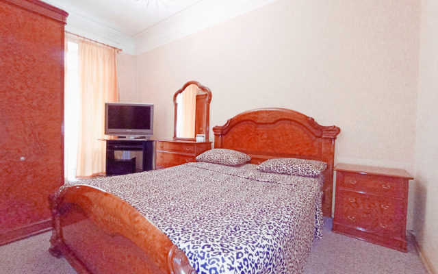 Na Prospekte Lenina 61 Flat