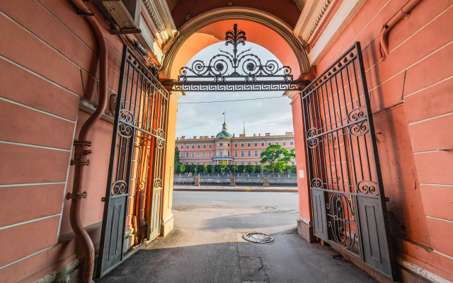 Меблированные комнаты Lionheart Apartments