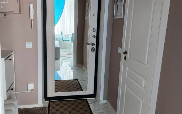 S Vidom na Zakat Rodionova, 19 Flat