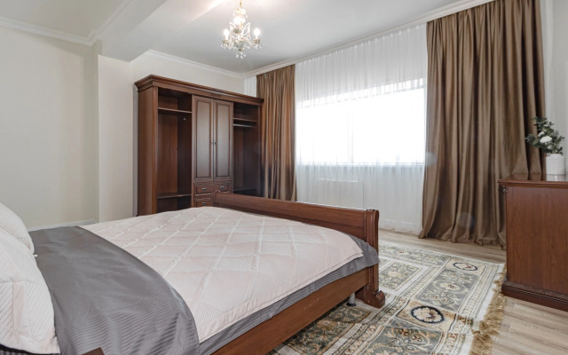 S Panoramnymi Oknami V Tsentre Apartments