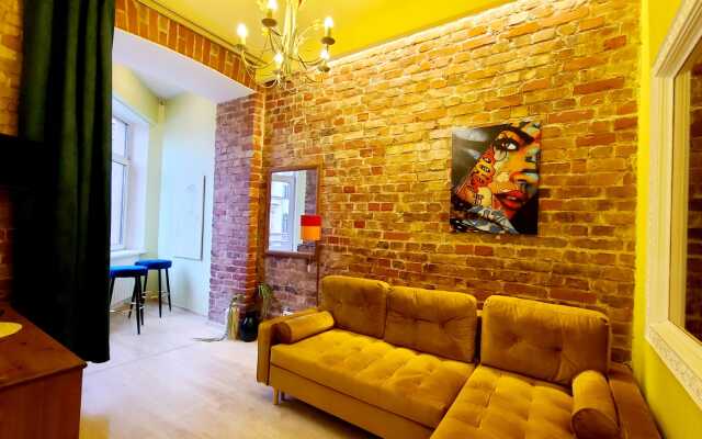 Апартаменты на Большом 13 Эркер