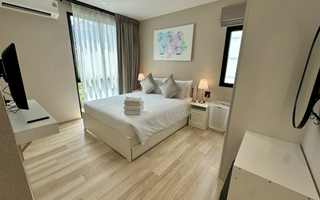 The Titie Halo1 Apartments