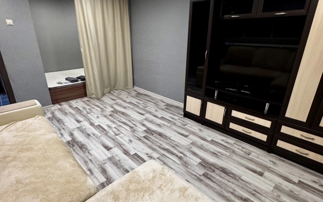 Na Olimpiyskoy 13 Flat