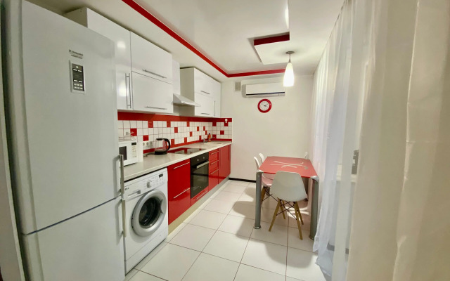 Dvukhkomnatnaya ryadom s Mamayevym Kurganom Flat