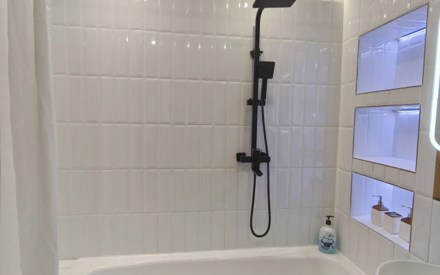 Ryadom S ZhD Vokzalom Flat