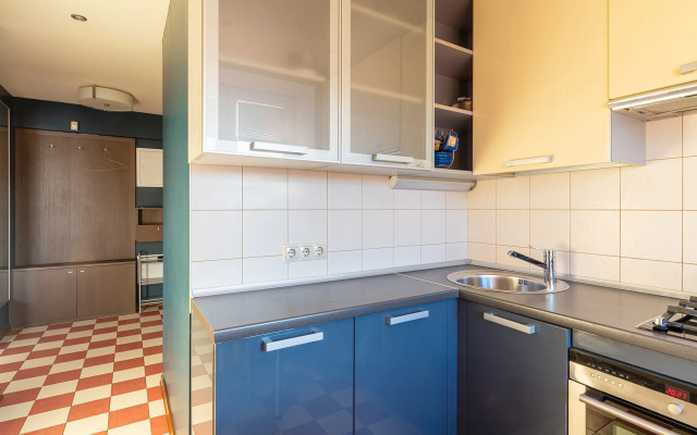 S Balkonom Na Novoslobodskoy Flat