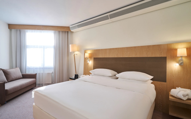 Cosmos Ekaterinburg Hotel