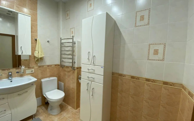Yevrodvushka Na Larina S Vidom Na Mishennuyu Sopku Flat