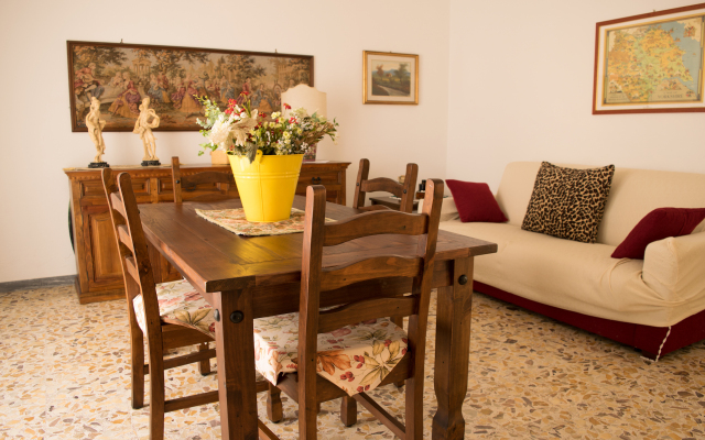 Cav Costa Degli Etruschi Apartments