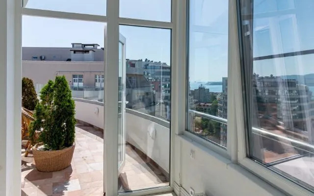 Квартира на Красногвардейской 38АлитА