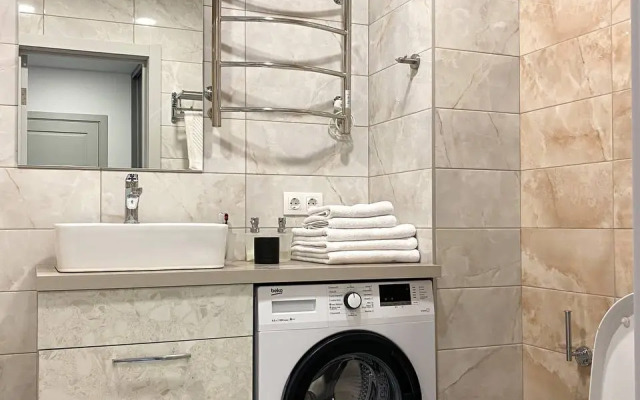 Апартаменты с двумя кроватями, балконом и ванной, 17 этаж