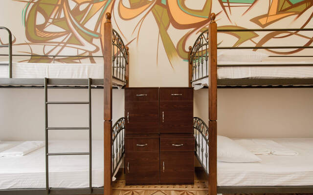 Mama Hostel