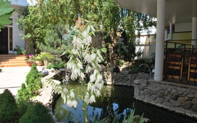 Svetoch Guest House