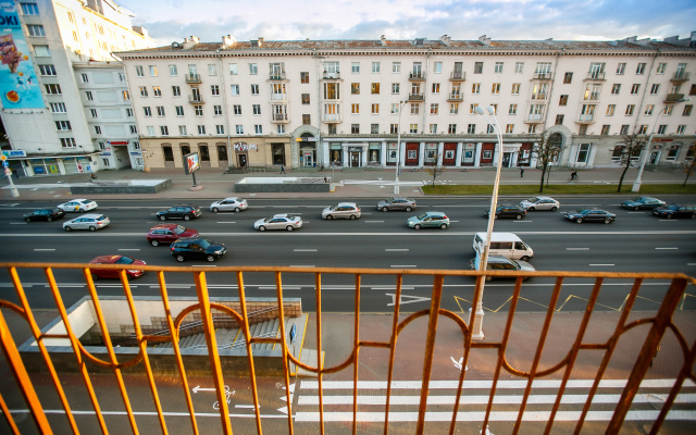 Studiya ryadom s Parkom Chelyuskintsev Apartments