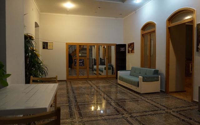 Хостел Happy Baku Hostel & Tours