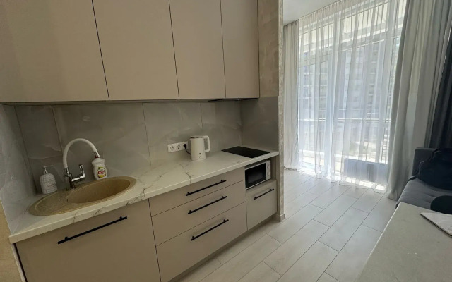 Studiya S Balkonom 90 Apartments
