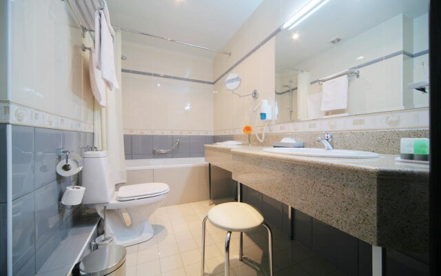 Отель Сенатор