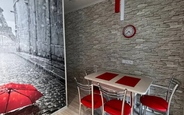 Квартира на Улице Виталия Кручины 8/8