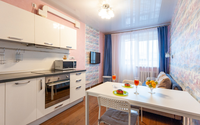 EL'HOME yevrodvushka s panoramnym vidom na Volgu Flat