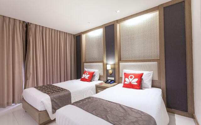 Отель ZEN Premium Marlin Plaza Patong