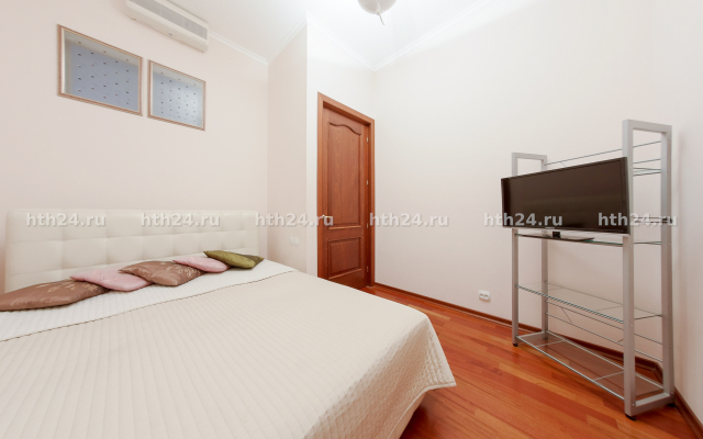 hth24 Na Marata 14 Apartments