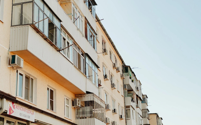 Na Ulitse Khersonskaya 22 Flat