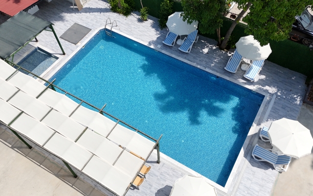 Hillside Apart House Apartment Hotel