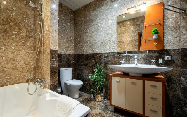 U Burdenko Flat