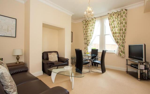 Basingstoke Apartments - Sherborne House
