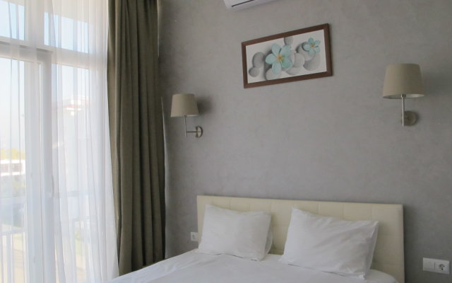 Bulvar Nadezhd 6/2 Apartaments
