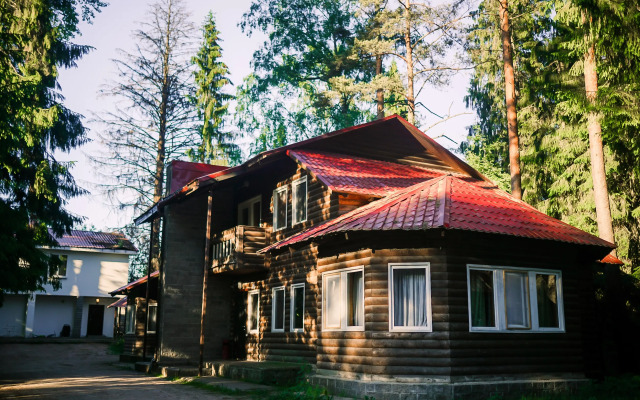 Отель Гостиница Горнолыжного Курорта Красное Озеро