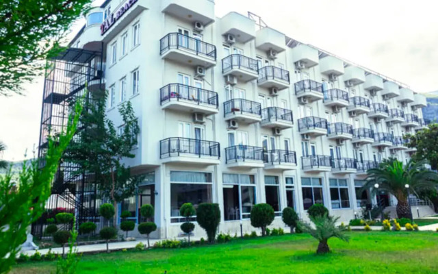 Tal Beach Hotel