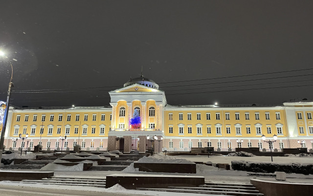 Квартира Рядом с Центральной Площадью