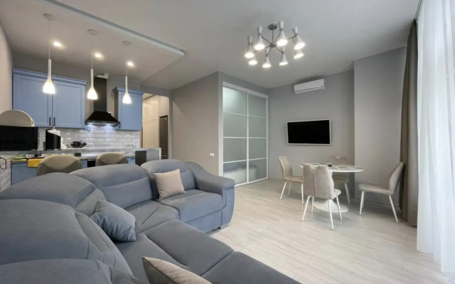 Na Ulitse K. Marksa 18a Apartments