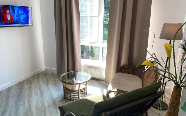 Kurortnaya zhizn okolo Natsionalnogo parka 204 Apartments