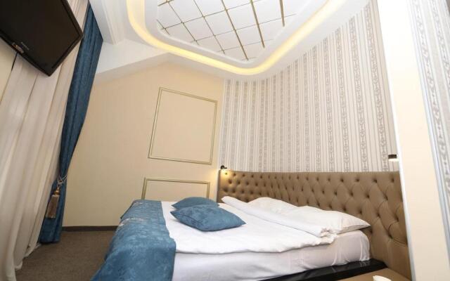Roma Yerevan & Tours Hotel
