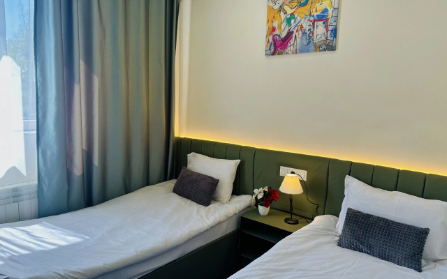 Nava Hotel