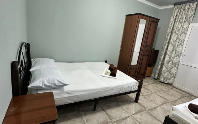 Adrianna Guest House