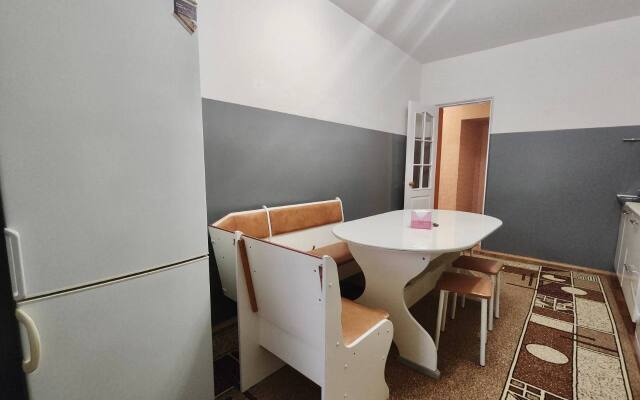 Sutkiru Na Olega Golovchenko Flat