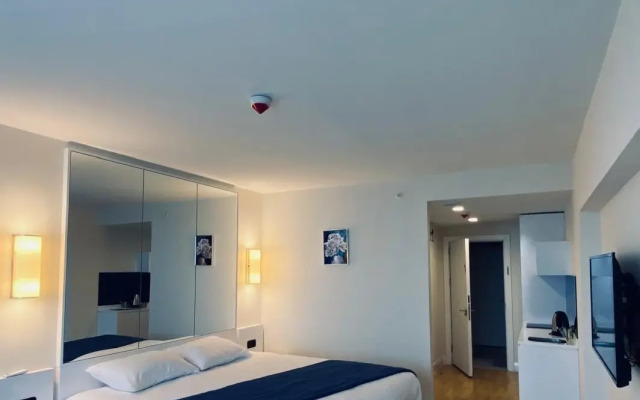 Апартаменты Студия в Орби сити