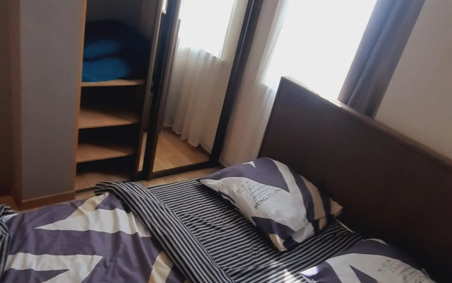 Dvukhkomnatnaya S Potryasayuschim Vidom Na More Flat
