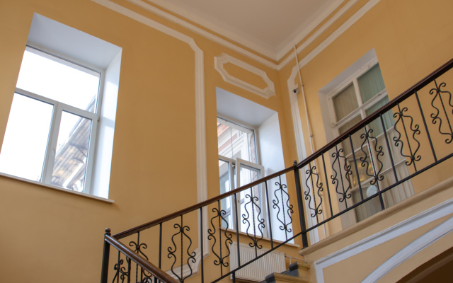 Yellow Hotel