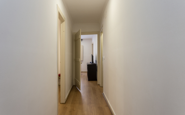 Tavares Apartments