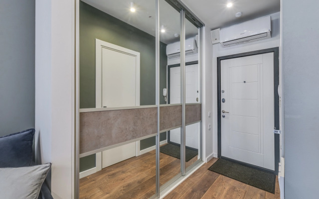 Апартаменты Улучшенные с Балконом и Видом на Парк Business Apartments