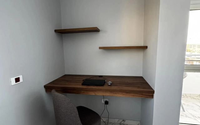 Dizaynerskaya s Vidom na More Flat